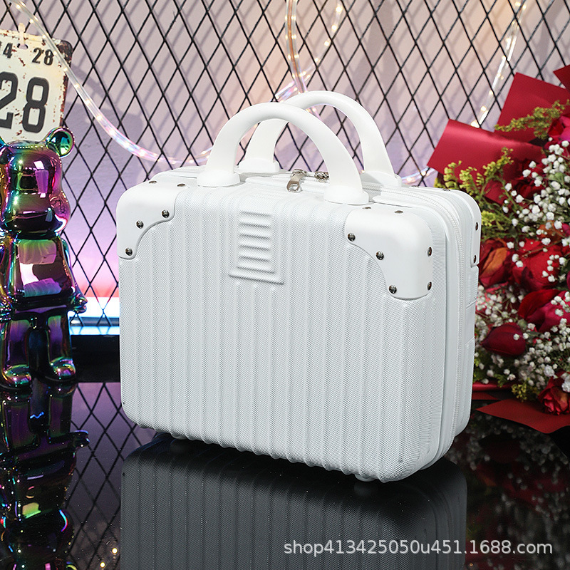 กระเป๋าเดินทางขนาดเล็กแบบถือ