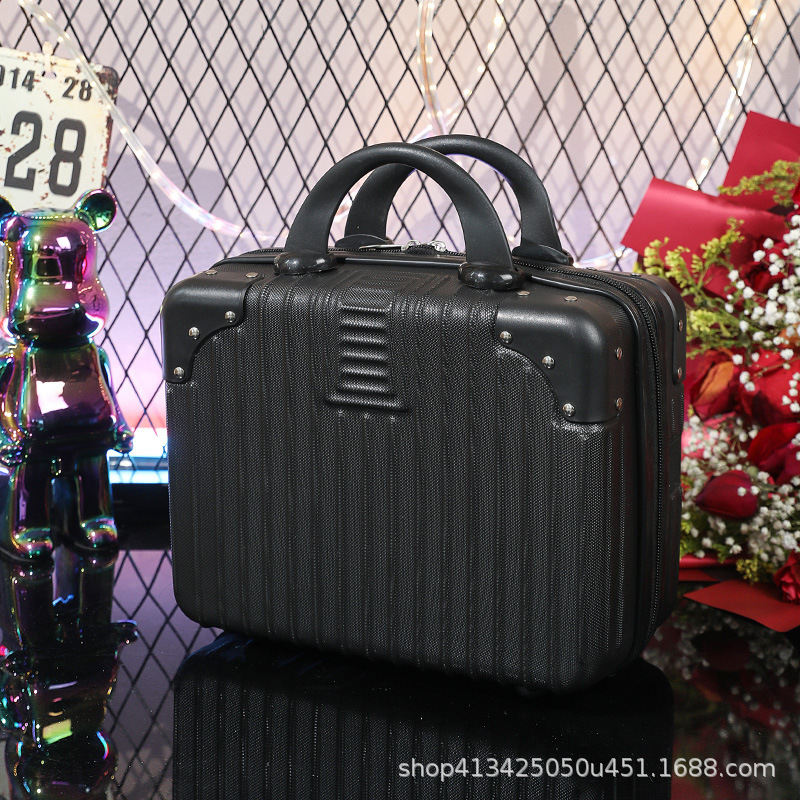 กระเป๋าเดินทางขนาดเล็กแบบถือ