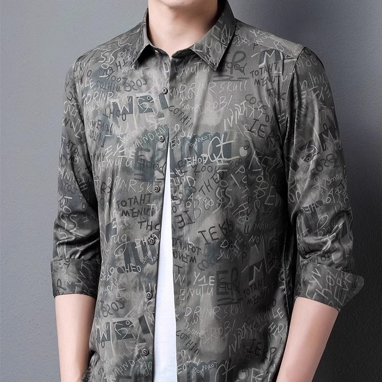 เสื้อเชิ้ตแขนยาวพิมพ์ลายผู้ชาย