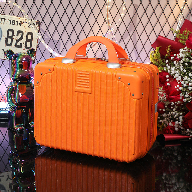 กระเป๋าเดินทางขนาดเล็กแบบถือ