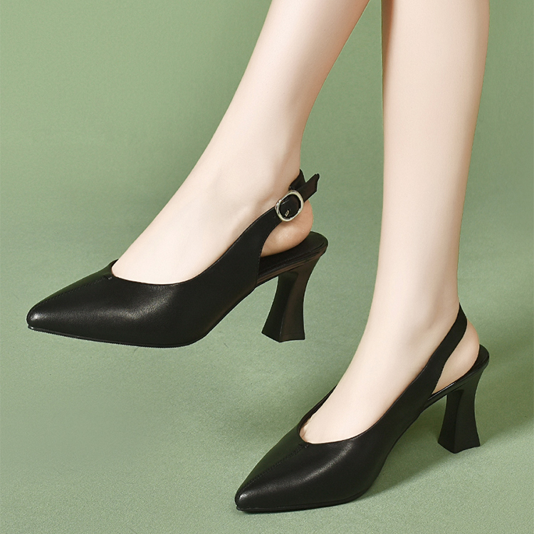 รองเท้าส้นสูงแบบปิดหัวหนังนิ่มแมทช์ง่าย
