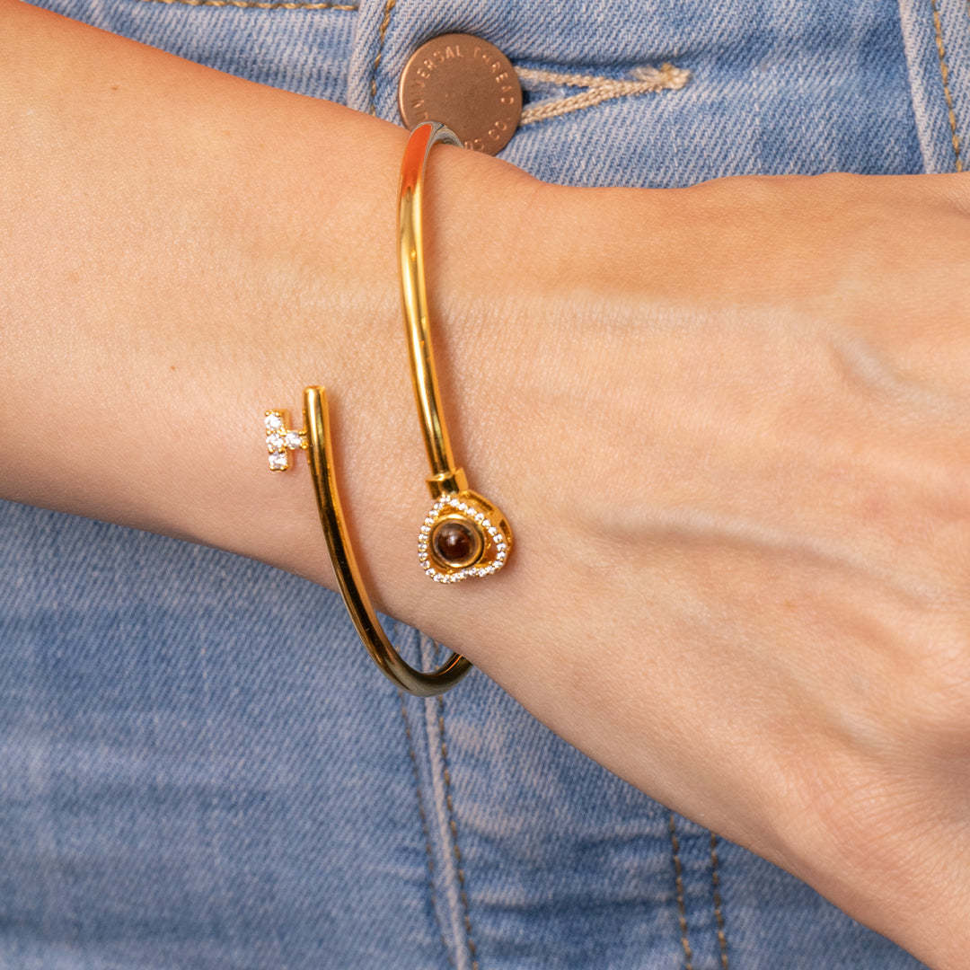 Custom Photo Projection Bracelet Personalized Heart Bracelet Valentine's Day Gift	 - FaceSocksUSA