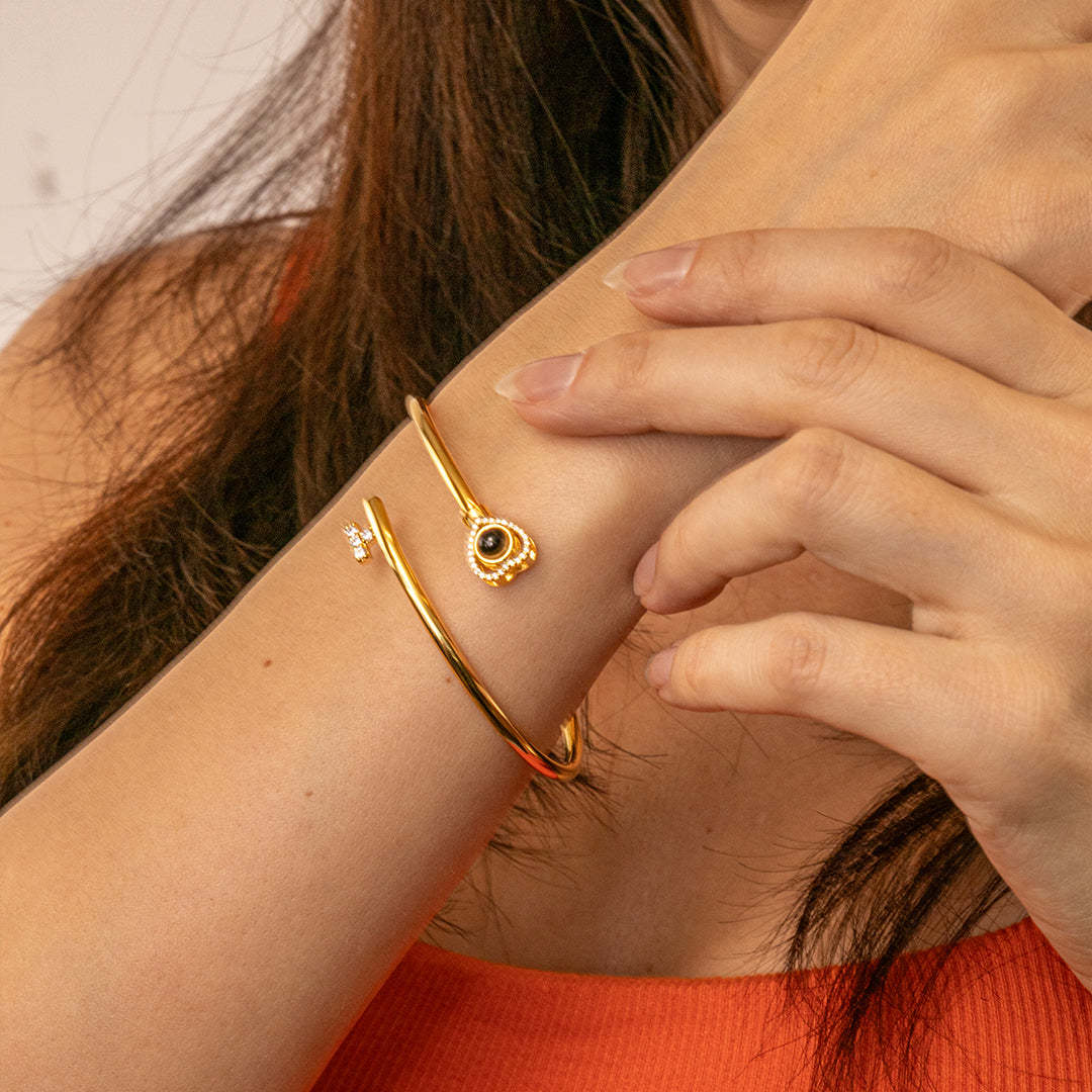 Custom Photo Projection Bracelet Personalized Heart Bracelet Valentine's Day Gift	 - FaceSocksUSA