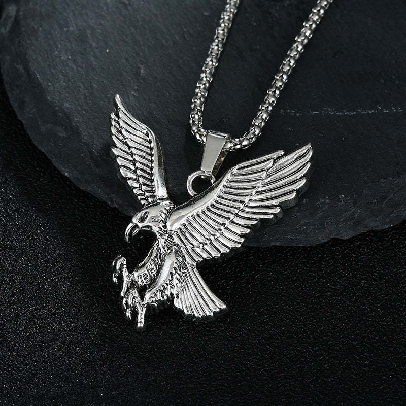 Alloy Pendant Necklace Personality Men's Trend Flying Eagle Domineering Accessories - FaceSocksUSA