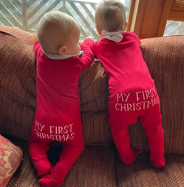 Personalisierter Baby-strampler Für Das Erste Weihnachtsfest – Kuschelig Weich Und Langärmelig - MyFaceBoxerDE