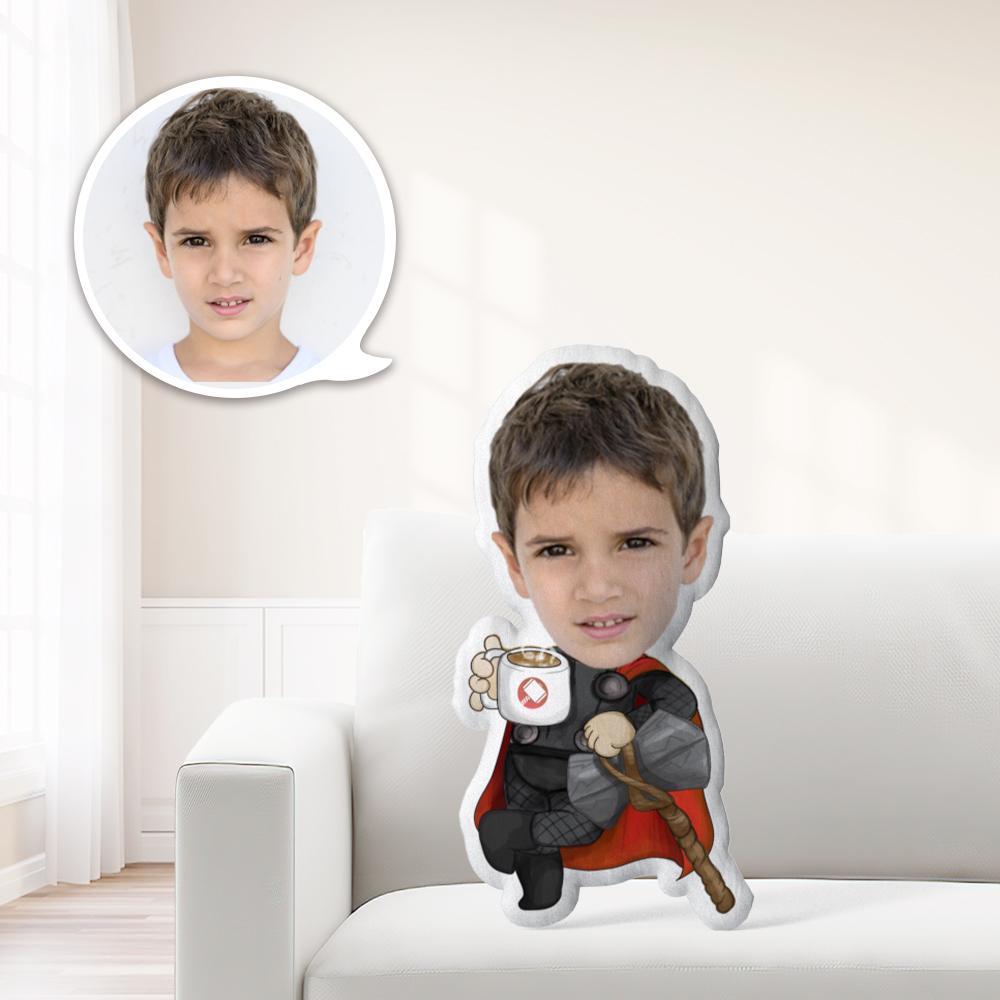 Custom Christmas Thor Minime Throw Pillow Einzigartiges Personalisiertes Minime Throw Pillow Geben Sie Ihrem Kind Das Sinnvollste Geschenk - MyFaceBoxerDE