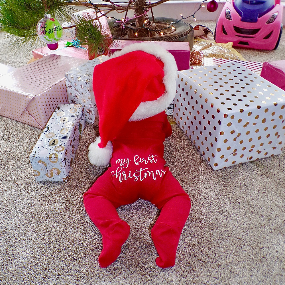 Personalisierter Baby-strampler Für Das Erste Weihnachtsfest – Kuschelig Weich Und Langärmelig - MyFaceBoxerDE