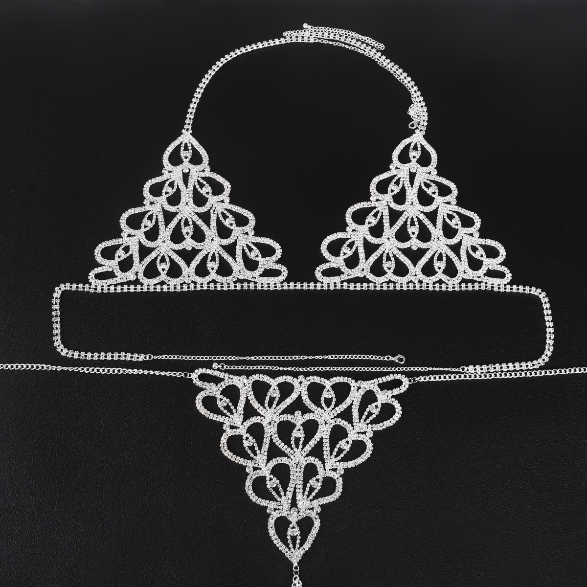 Soutien-gorge Chaîne De Corps De Luxe En Strass, Bijou De Poitrine Géométrique En Cristal Et Cœur Scintillant. - Mug Personnalisé