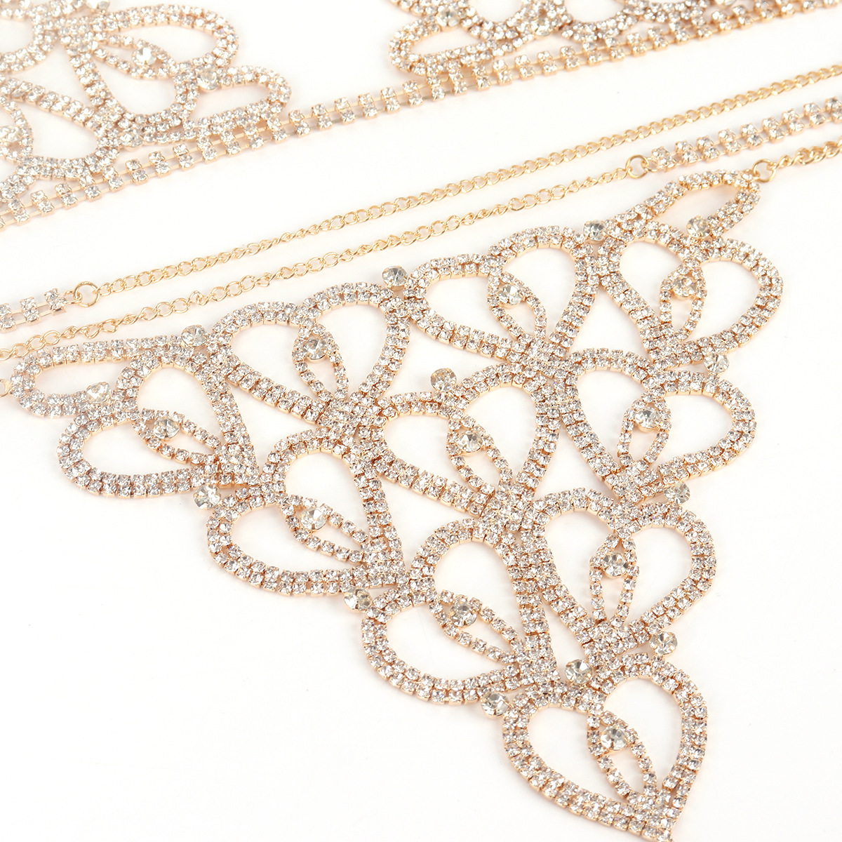 Soutien-gorge Chaîne De Corps De Luxe En Strass, Bijou De Poitrine Géométrique En Cristal Et Cœur Scintillant. - Mug Personnalisé