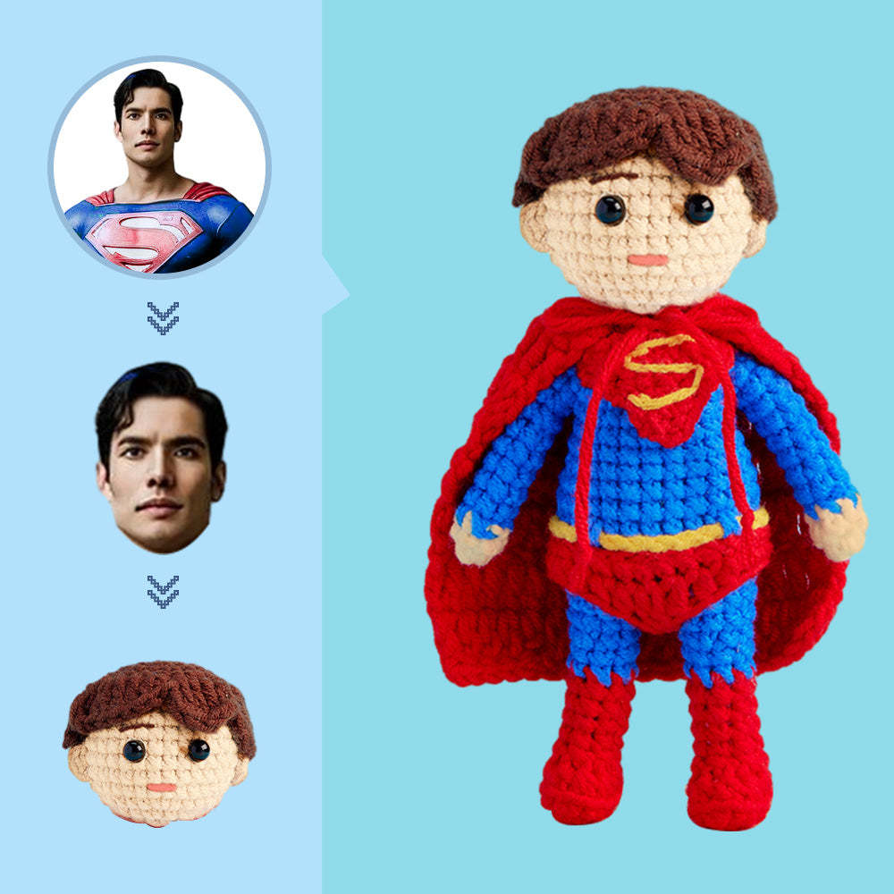 Poupée Au Crochet Avec Visage Personnalisé, Cadeaux Personnalisés, Mini Poupées Tissées À La Main - Superman - Mug Personnalisé