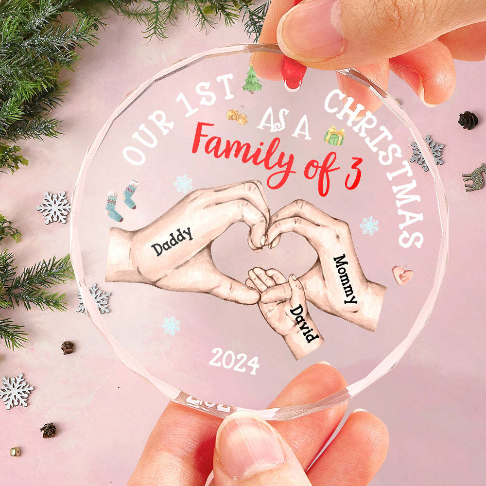 Ornement De Noël Personnalisé En Verre Pour Le Premier Noël De Bébé En Tant Que Famille Avec Nom - Mug Personnalisé