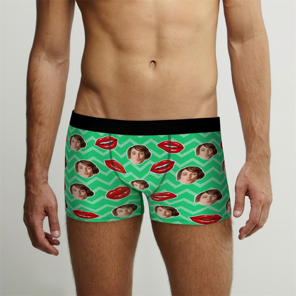 Sous-vêtements Photo Personnalisés Pour La Saint-valentin. Un Cadeau Sexy Et Personnel. - Mug Personnalisé