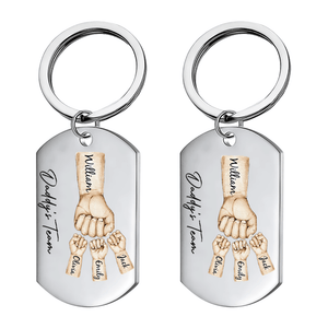Daddy's Team Fist Bump Personalisierter Edelstahl-schlüsselanhänger, Vatertagsgeschenk Für Papa, Papa, Opa, Papa, Dada - MeineFotoTassen