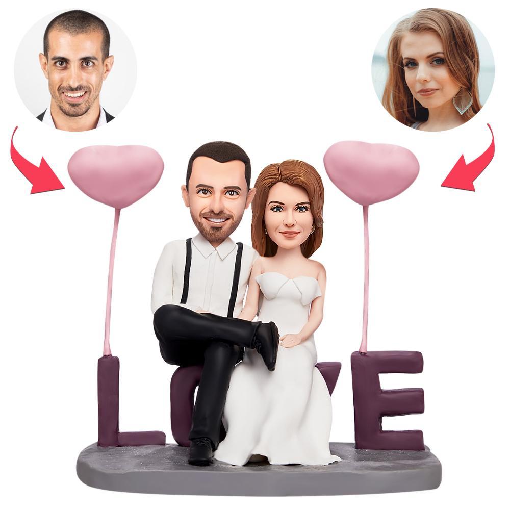 Valentines Gift Lover Sitting In Love Custom Bobblehead Mit Eingraviertem Text - MeineFotoTassen