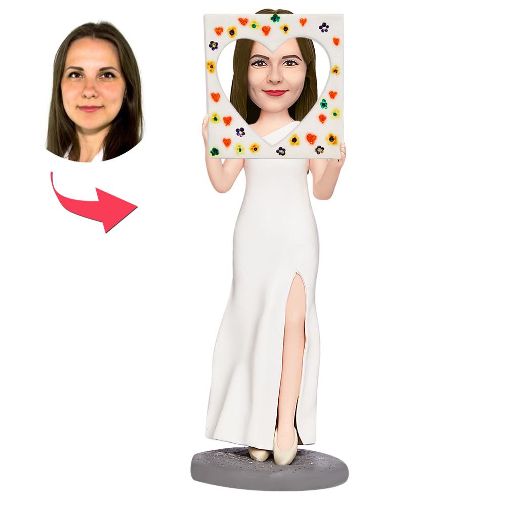 Personalisierter Wackelkopf mit eingraviertem Text als Geschenk für die Frau