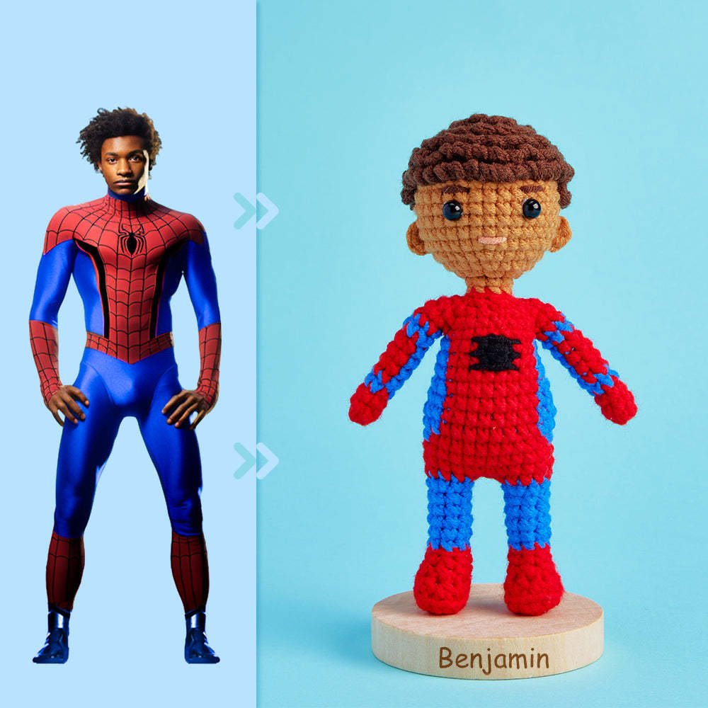 Ganzkörper Anpassbare 1-personen-häkelpuppe, Personalisierte Geschenke, Handgewebte Minipuppen – Spiderman - MeineFotoTassen
