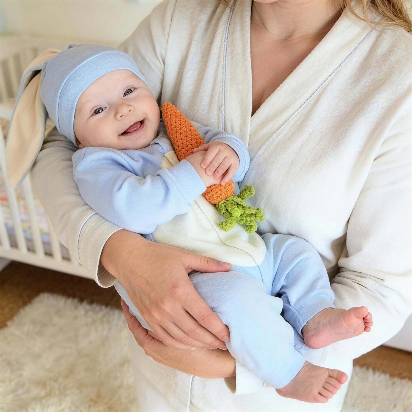 Personalisierter Hasen-strampler Mit Individuellem Namen Für Babys, Handbesticktes Osteroutfit, Babygeschenk - MeineFotoTassen