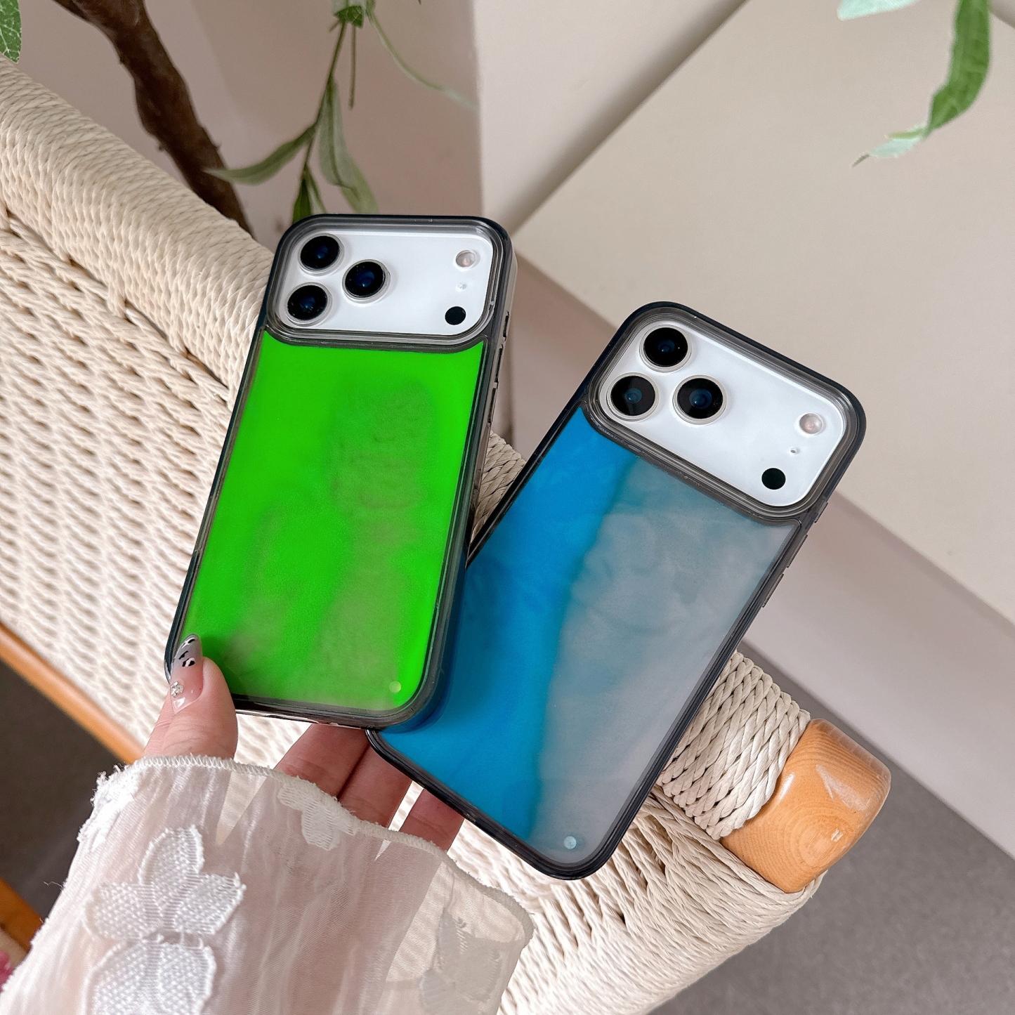 Leuchtende Flüssigglitzer-hülle Für Iphone 16 Pro Max Und 17 Pro Max – Leuchtet Im Dunkeln, Fließender Sandfunkel, Stoßfest Und Stylisch - MeineFotoTassen