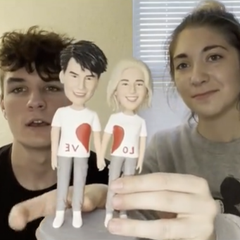 Fully Body Customizable Double Bobblehead With Text - Myphotomugs