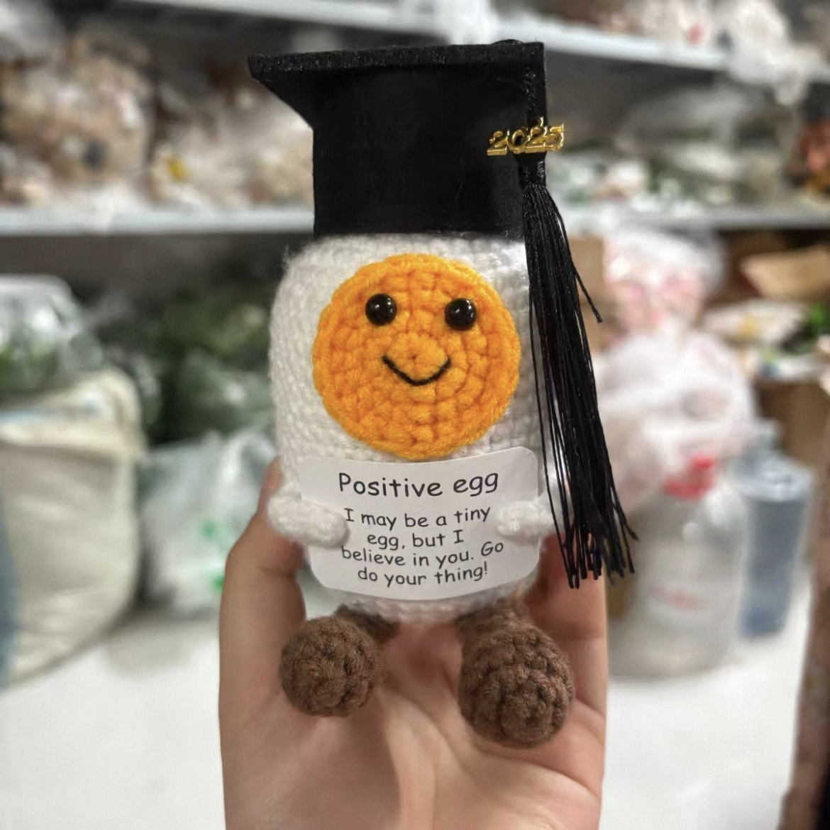 2025 Doctoral Hat Handmade Crochet Doll Positive Energy Graduation Gift Suitable for Friends, Classmates and Teachers