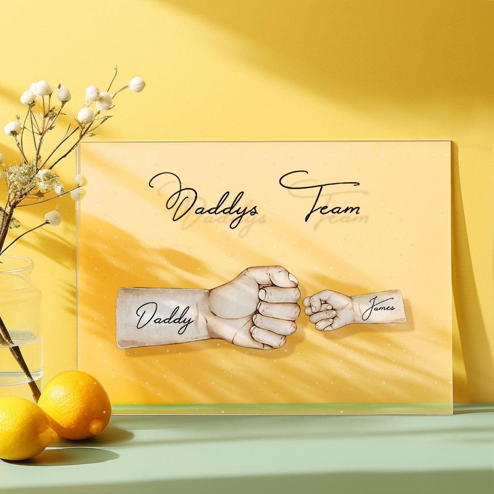 Custom Plaque Personalized Daddy's Team Fist Bump Father's Day Gift - CustomPhotoKeychainUK