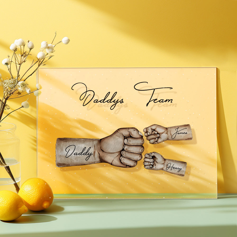 Custom Plaque Personalized Daddy's Team Fist Bump Father's Day Gift - CustomPhotoKeychainUK