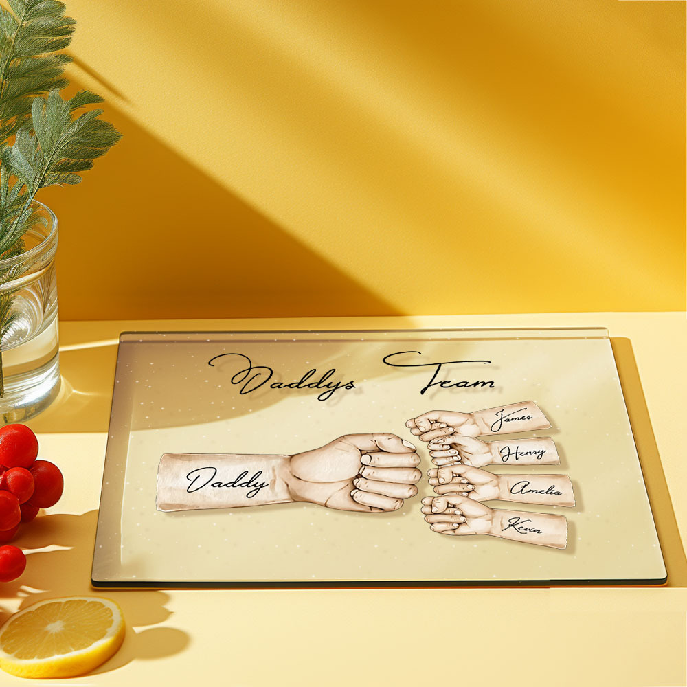 Custom Plaque Personalized Daddy's Team Fist Bump Father's Day Gift - CustomPhotoKeychainUK