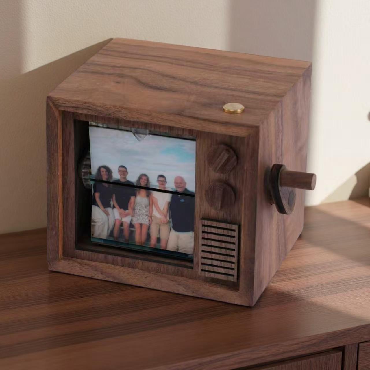 Custom Photo Flipbook Frame Animation Machine Mechanical Hand-cranked Flipbook Box with Light Black Walnut Christmas Gifts - CustomPhotoKeychainUK