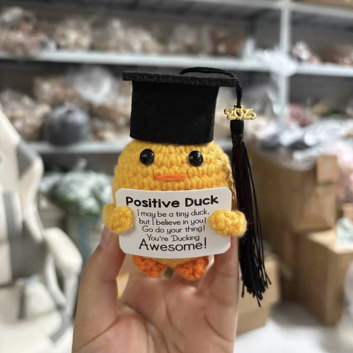 2025 Doctoral Hat Handmade Crochet Doll Positive Energy Graduation Gift Suitable for Friends, Classmates and Teachers