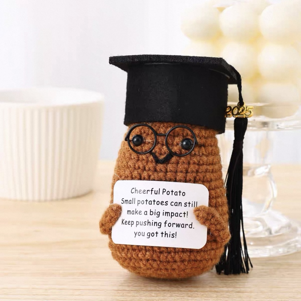 2025 Doctoral Hat Handmade Crochet Doll Positive Energy Graduation Gift Suitable for Friends, Classmates and Teachers