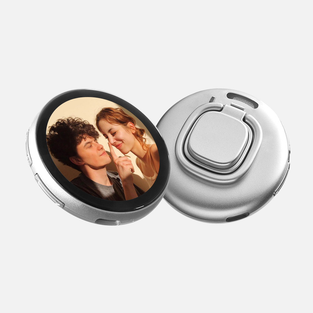 Smart Digital Display Badge with GIF/Photo Sync | Interactive Customizable Pin for Fans & Creators - MyPhotoKeychainUK
