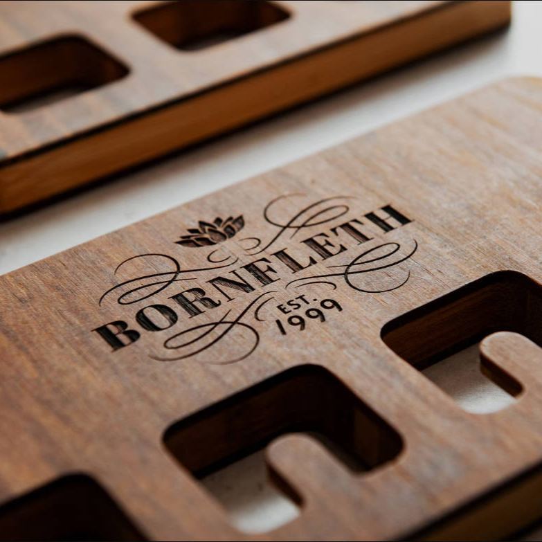 Wood Wall Mount For Keychains - Personalized Engraved Family Names - 