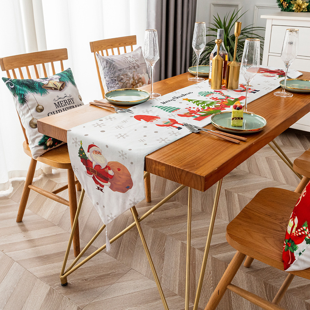 Christmas Table Runner | Festive Holiday Table Decoration | Nordic Style Christmas Design