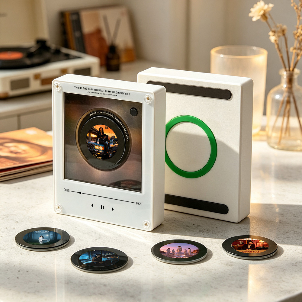 Custom Mini Vinyl Record Music Player With 9 Discs,  Magnetic Disc Music Player with Rechargeable Battery