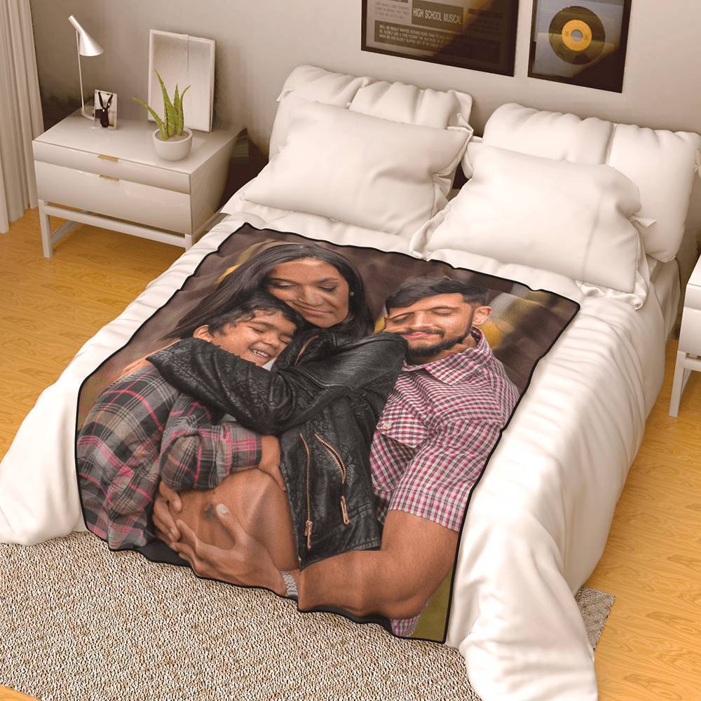 Personalised Photo Blanket Fleece - Famliy - MyFaceBoxerUK