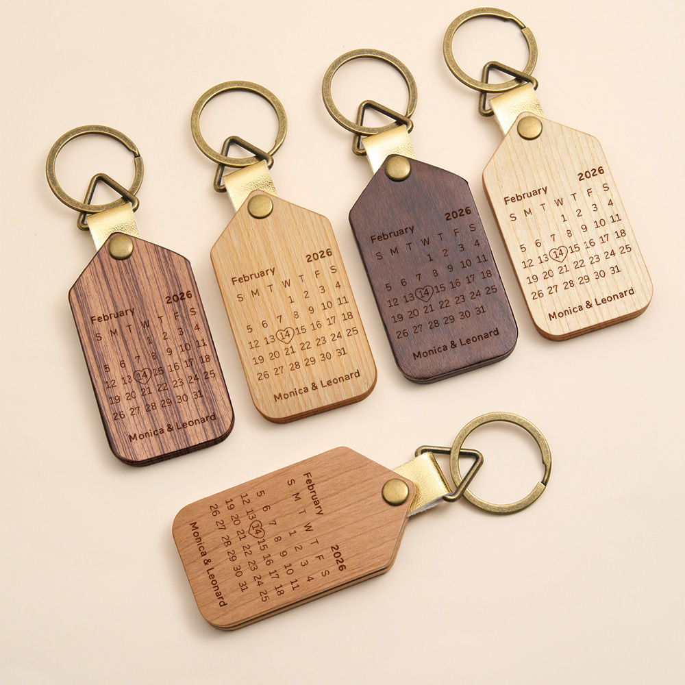 Personalized Wooden Cartoon Style Photo Keychain Customized Date Gift for Couple