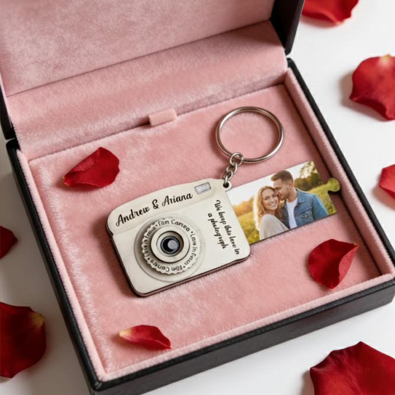 Custom Photo and Text Wood Camera Keychain Valentine's Gifts for Him Her