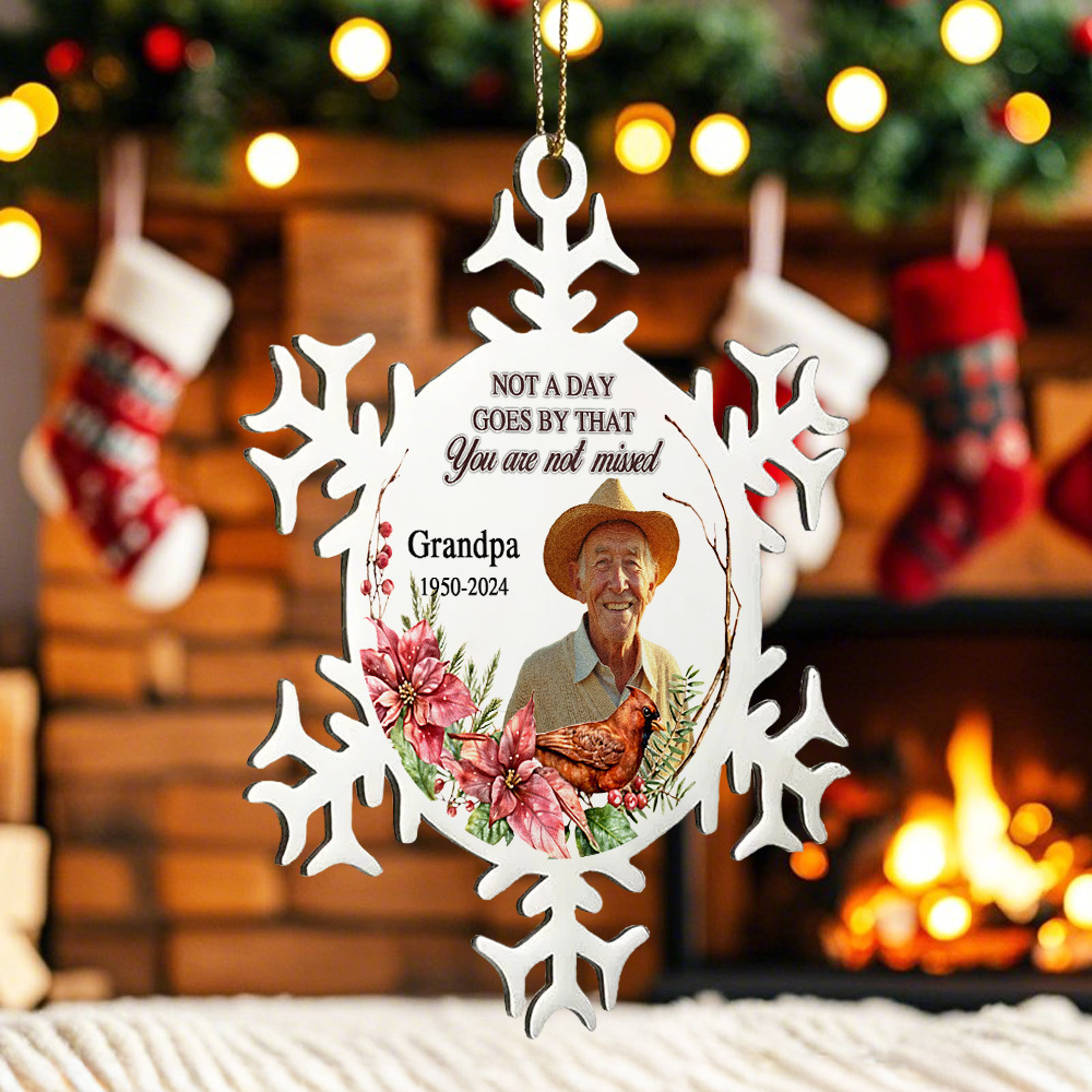 Custom Photo Memorial Ornament Personalized Snowflake Stainless Steel Christmas Ornament - MyFaceBoxer