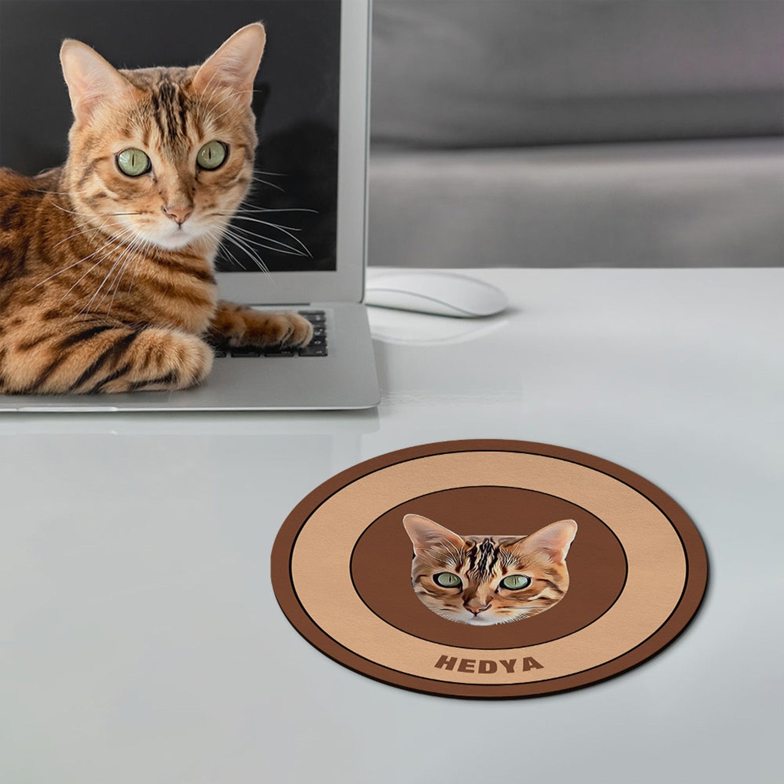 Custom Round Mouse Pad Personalized Pet Face with Name Gift for Pet Lover - Brown - MyFaceBoxer