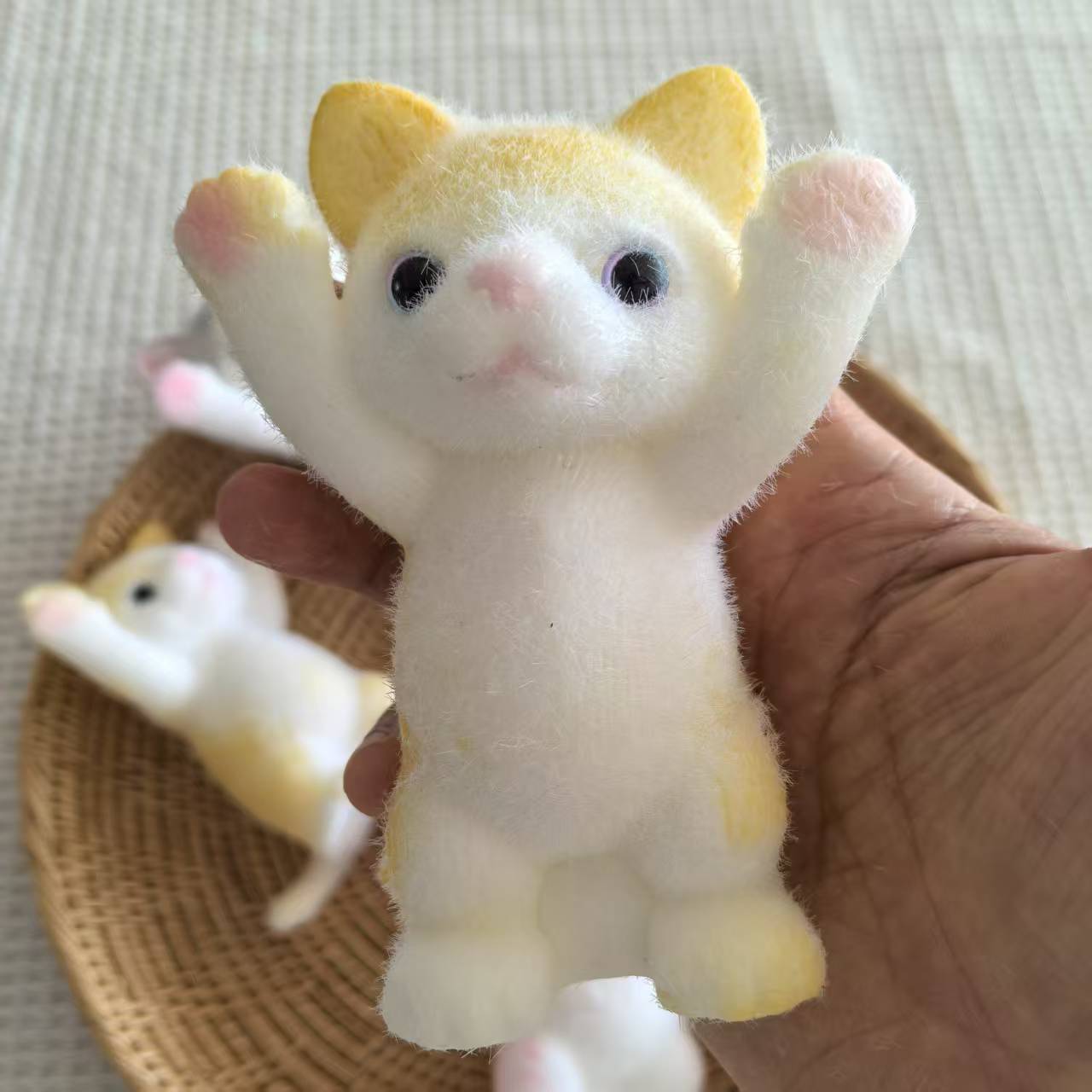 Raising Hand Cat Squishy Slow Rebound Stress Relief Toy Cute Doll - MyFaceBoxer