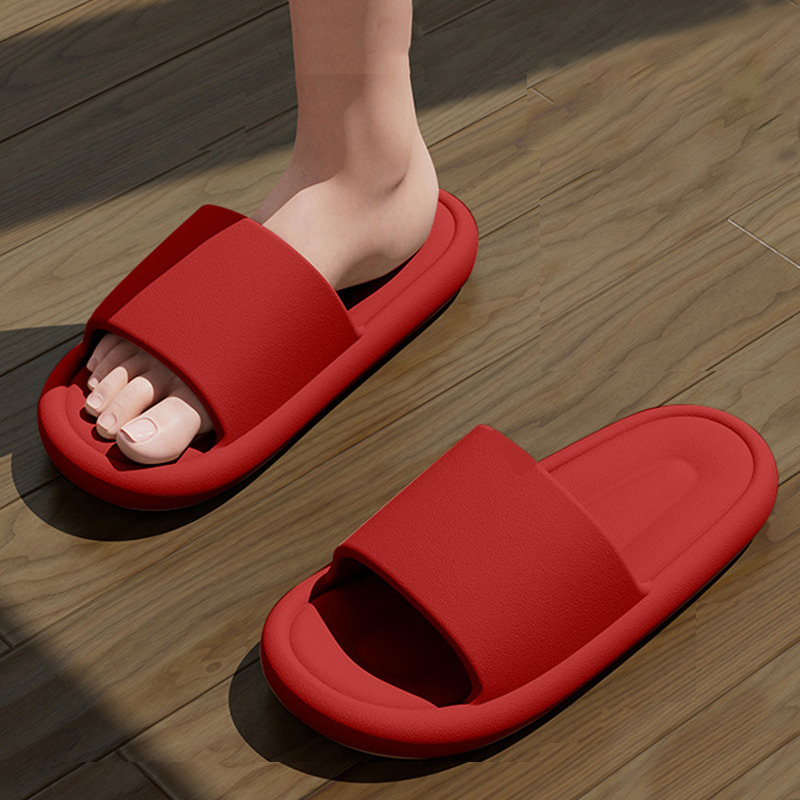 Ultra-soft shit-feeling slippers