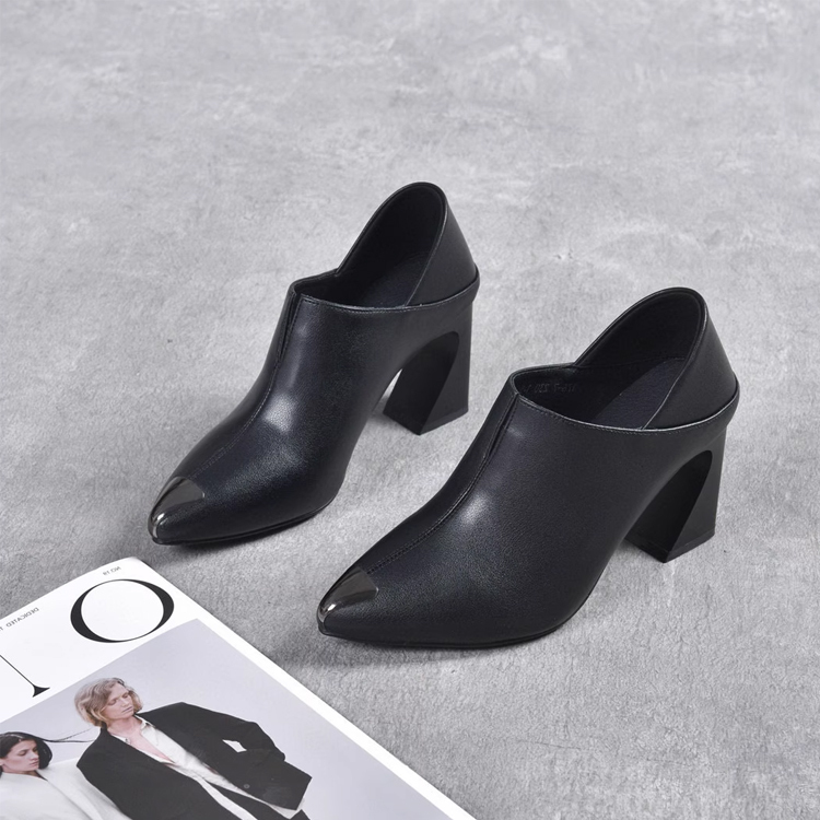 Comfortable two-wear heels