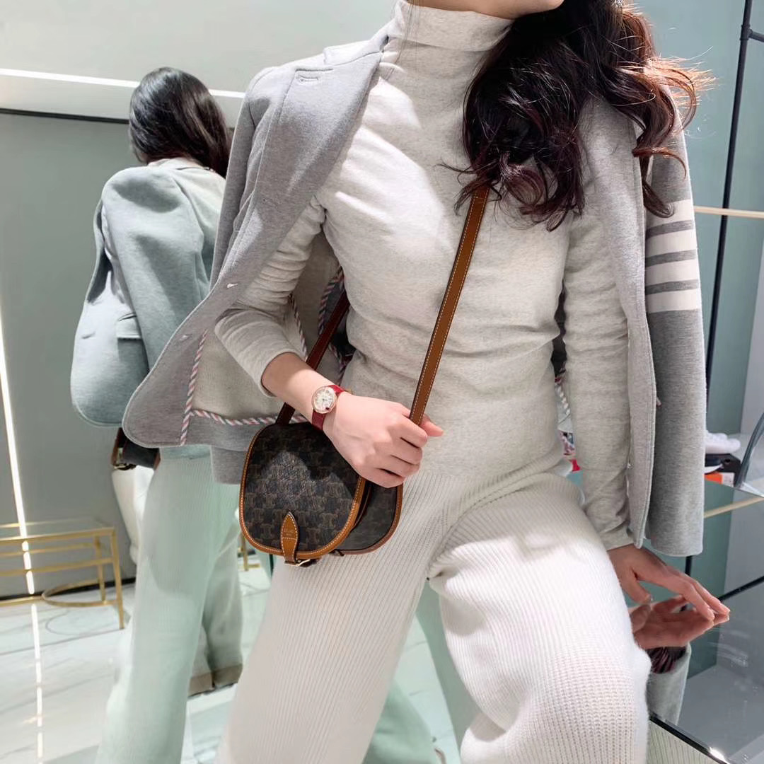 CELINE 賽琳 Folco系列 經典老花 牛皮革 馬鞍包 單肩包 斜挎包 191502