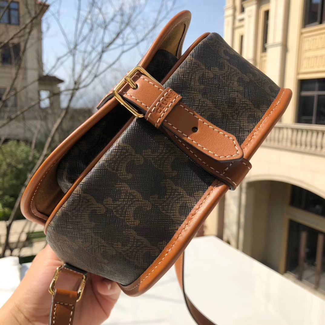 CELINE 賽琳 Folco系列 經典老花 牛皮革 馬鞍包 單肩包 斜挎包 191502