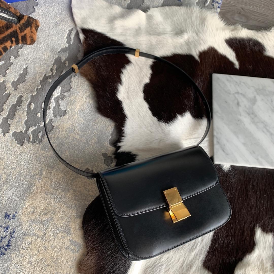 CELINE 賽琳 CLASSIC 黑色 復古金釦 中號 豆腐包 小方包 單肩包 斜挎包 189173