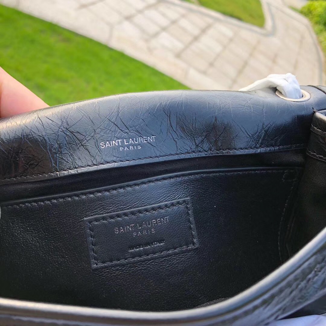 YVES SAINT LAURENT 聖羅蘭 YSL niki 中號 油蠟皮 流浪包 肩背 斜挎包 側背包 6331580