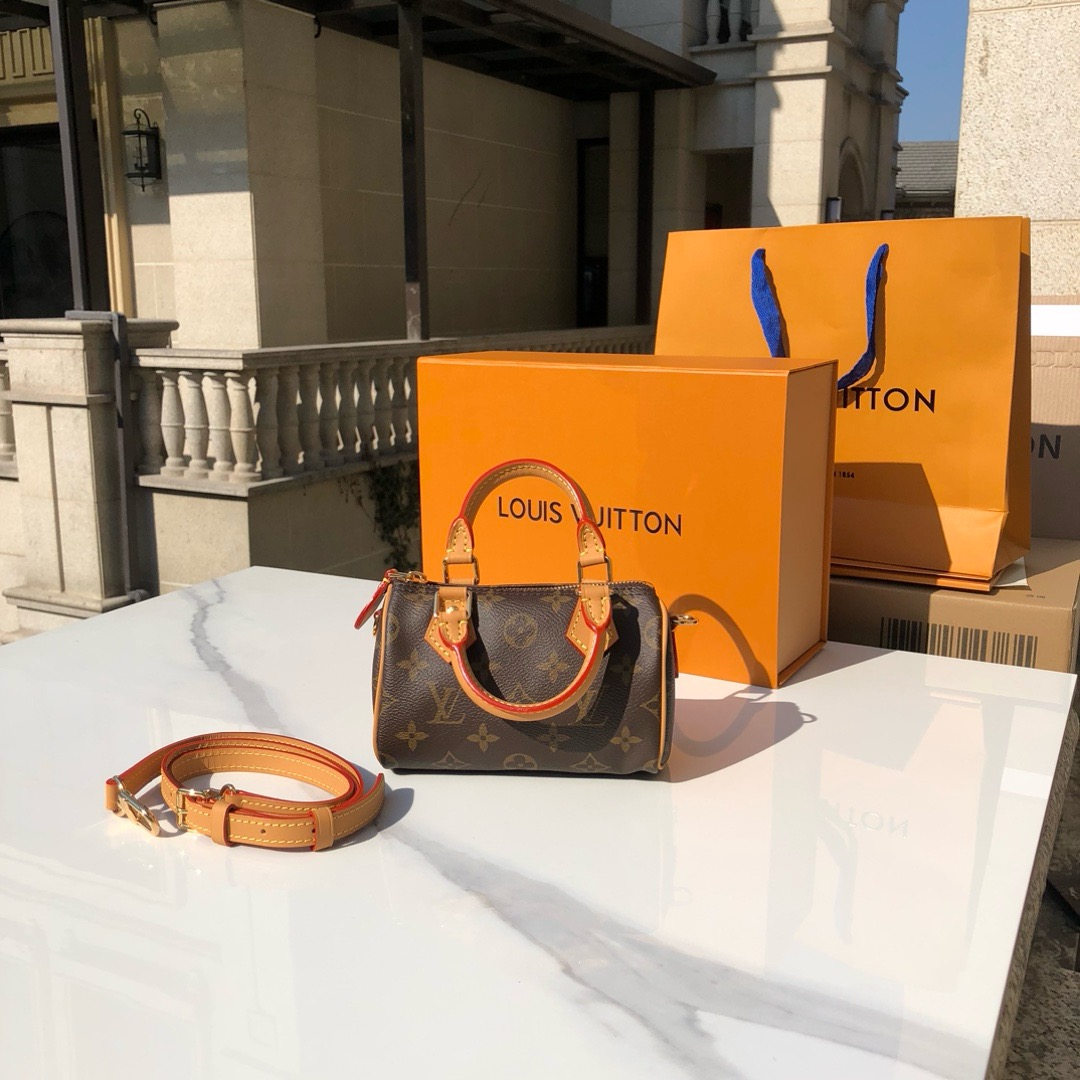 LV 路易威登 22新款 NANO SPEEDY 經典老花 枕頭包 手提包 單肩包 斜挎包 M81085