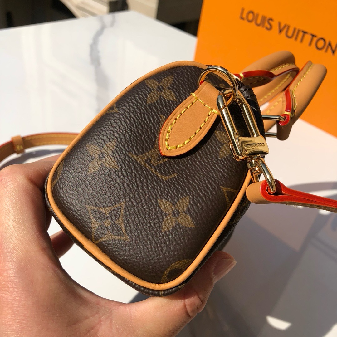 LV 路易威登 22新款 NANO SPEEDY 經典老花 枕頭包 手提包 單肩包 斜挎包 M81085