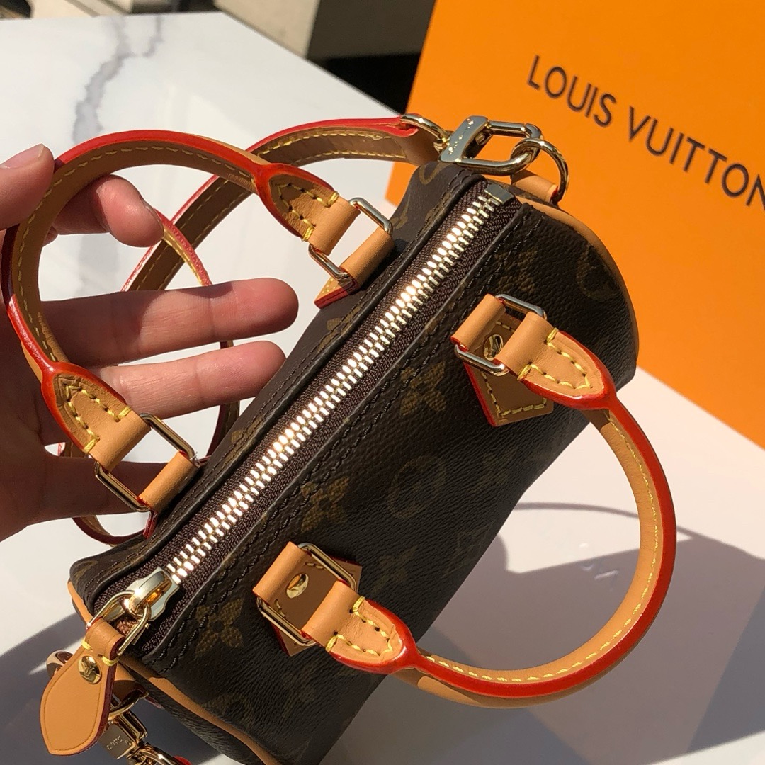 LV 路易威登 22新款 NANO SPEEDY 經典老花 枕頭包 手提包 單肩包 斜挎包 M81085