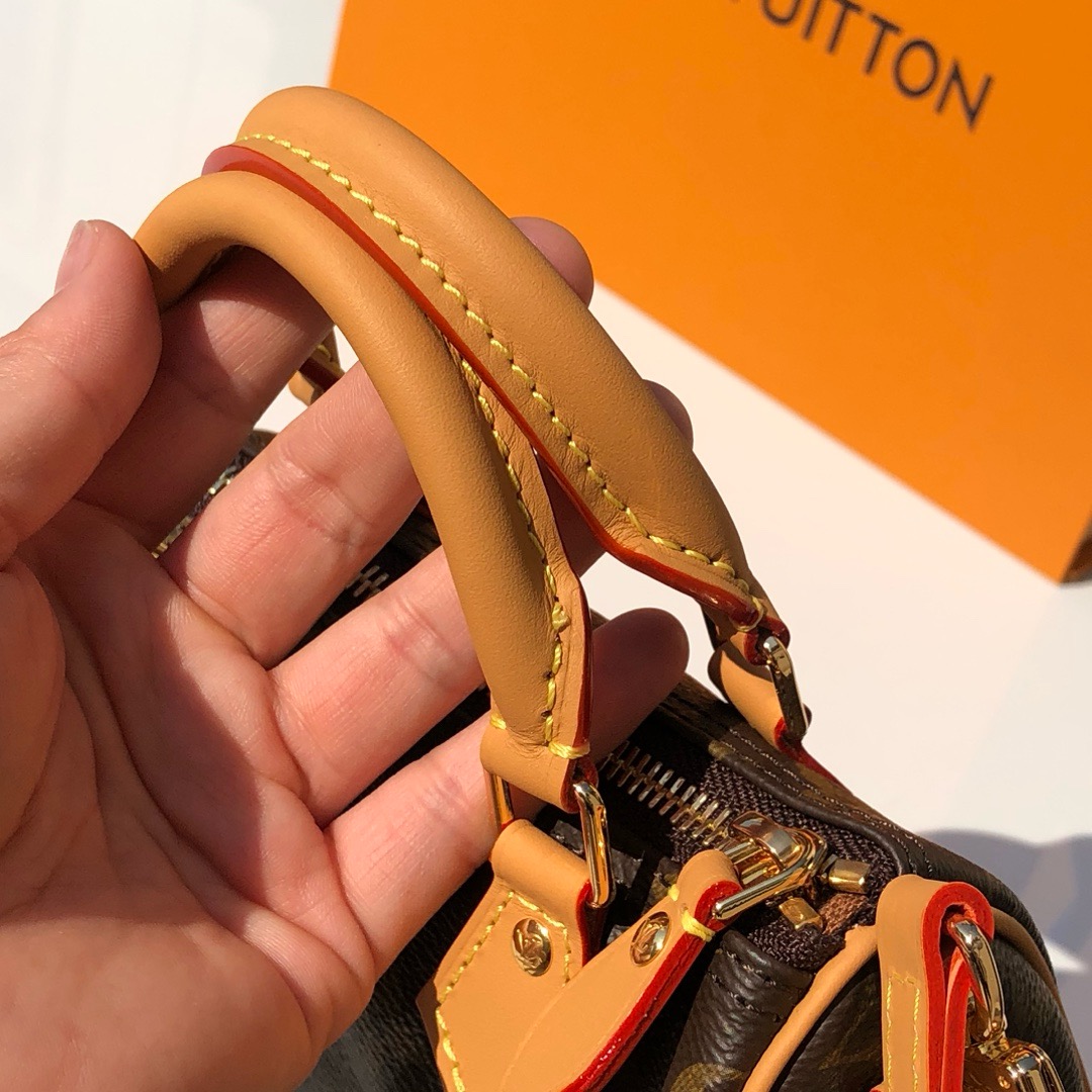 LV 路易威登 22新款 NANO SPEEDY 經典老花 枕頭包 手提包 單肩包 斜挎包 M81085